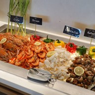 ห้องอาหาร at Café โรงแรม Grand Richmond Hotel นนทบุรี โรงแรมแกรนด์ ริชมอนด์