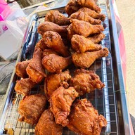 ข้าวเหนียวไก่ทอด เซเว่นสารพัดช่าง@ชัยภูมิ