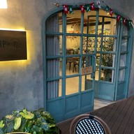 LA PLANTE (ลาพล็อง)