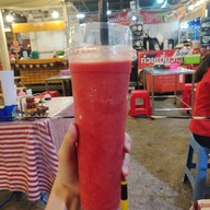 เมนูของร้าน น้ำปั่นเด็กดื้อ & ผลไม้ ( คนละครึ่ง )🥑🍉🍓🍌🥭🍍 ตลาดโรงสี