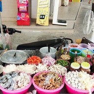 ข้าวเหนียวไก่ทอด เซเว่นสารพัดช่าง@ชัยภูมิ