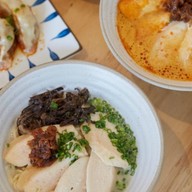 Shiko Udon Bar Shiko Udon Bar (Langsuan)