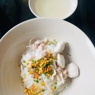 ถนัดศรี  มากินตะ