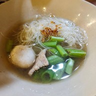 เมนูของร้าน ก๋วยเตี๋ยวเรือ/ตำ/ยำ ท่าเรือรังสิต สาขารังสิตคลอง1