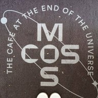 Cosmos Cafe สุขุมวิท 23