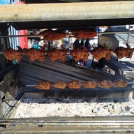 เติ้ล-เติ้ล ปลาเผา ไก่หมุน