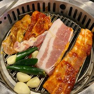 Mee-Seoul BBQ