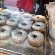เมนูของร้าน Crispy Milk Donuts