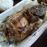 เติ้ล-เติ้ล ปลาเผา ไก่หมุน