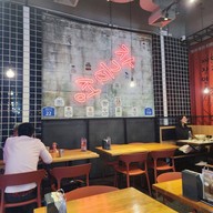 Jaguemsong Sukhumvit branch Sukhumvit Soi 12 korean town ชั้น3