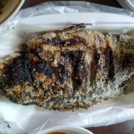 เติ้ล-เติ้ล ปลาเผา ไก่หมุน