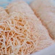 ก๋วยเตี๋ยวต้มยำไก่ฉีก โกลด์สน พัฒนาการ
