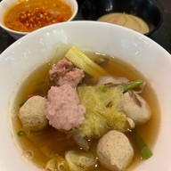 เล่าหลิว - (ชาบูหม่าล่า พรีเมียม บุฟเฟ่) One One Food Avenue (สามัคคี-ประชาชื่น)