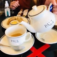 PAUL Central Embassy ชั้น 5