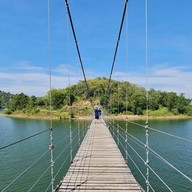 สะพานแขวนแก่งกระจาน