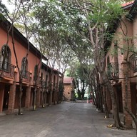 หมีกอดหมอน