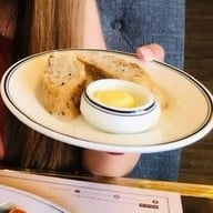 PAUL Central Embassy ชั้น 5