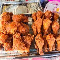 ข้าวเหนียวไก่ทอด เซเว่นสารพัดช่าง@ชัยภูมิ