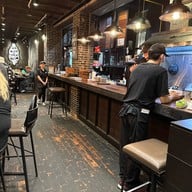 Rock Me Burger & Bar นิมมานเหมินท์