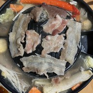 เล็กหมูกะทะ สุกี้