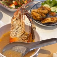 J&T restaurant ระนอง