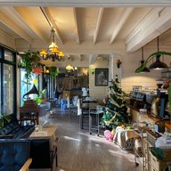 Deed caffe - coffee & roaster สวนสยาม