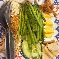 J&T restaurant ระนอง