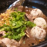 ก๋วยเตี๋ยวเรืออัศวิน (สาขาบรรทัดทอง)