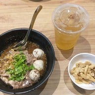 ก๋วยเตี๋ยวเรืออัศวิน (สาขาบรรทัดทอง)