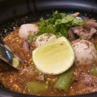 ก๋วยเตี๋ยวเรืออัศวิน (สาขาบรรทัดทอง)