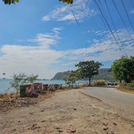 ป้าเขียวอาหารตามสั่งสุดหาดแหลมฉบัง