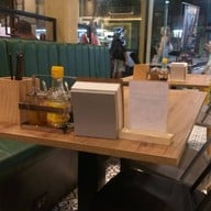 ก๋วยเตี๋ยวเรืออัศวิน (สาขาบรรทัดทอง)