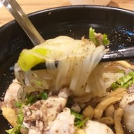 ก๋วยเตี๋ยวเรืออัศวิน (สาขาบรรทัดทอง)