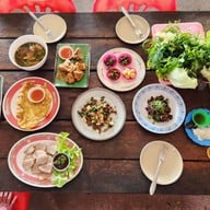 เมนูของร้าน ลาบนงลักษณ์ เชียงดาว