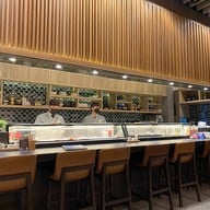 ZURU Contemporary Japanese Flavors (สาขาคริสตัล)