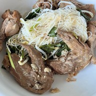 เมนูของร้าน ก๋วยเตี๋ยวไก่ตุ๋นสูตรแม่กิม(เจ๊ณี)