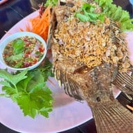 ร้านแห้วหัวปลาหม้อไฟ แก่งกระจาน