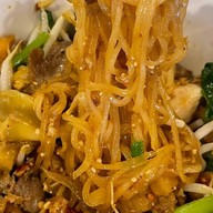 ก๋วยเตี๋ยวคลุกฝุ่น .