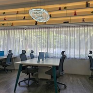 Blanc Café & Eatery