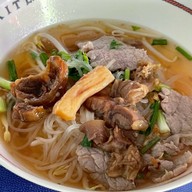 ก๋วยเตี๋ยวอู๊ดอี๊ด