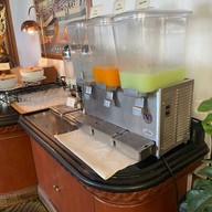 The Cafe โรงแรมมณเฑียร ริเวอร์ไซด์