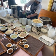 The Cafe โรงแรมมณเฑียร ริเวอร์ไซด์