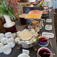 The Cafe โรงแรมมณเฑียร ริเวอร์ไซด์