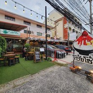 หน้าร้าน โซ้ยโซ้ย - SoiSoi สาขาบางแสน