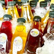 ฤดีหมี่ไก่ฉีก & ชา กาแฟ