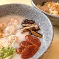 โจ๊กเฟิงฟู่ (Fengfu Congee) โจ๊ก+เกาเหลา+บะหมี่ ช่องนนทรี