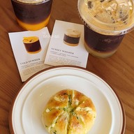เมนูของร้าน GROON X Cheevit Cheeva