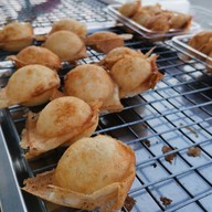 ขนมครกโบราณแม่เน้ย หน้าวัดบางเลนเจริญ