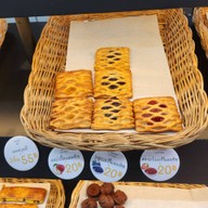 เมนูของร้าน Bonjour Lotus Chanthaburi