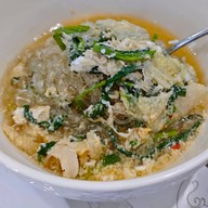 เมนูของร้าน ร้านหมวยอาหารตามสั่ง ตลาดก๊อดซิลล่า ตลาดก๊อดซิลล่า